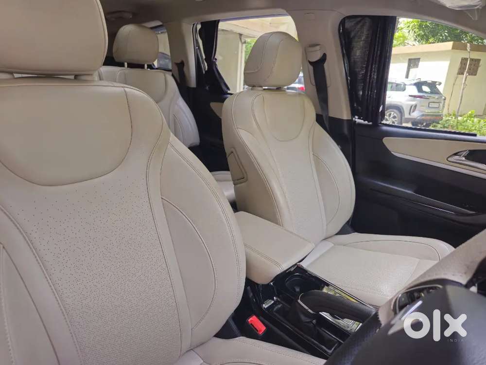 Mahindra Xuv700 2023 Petrol Manual