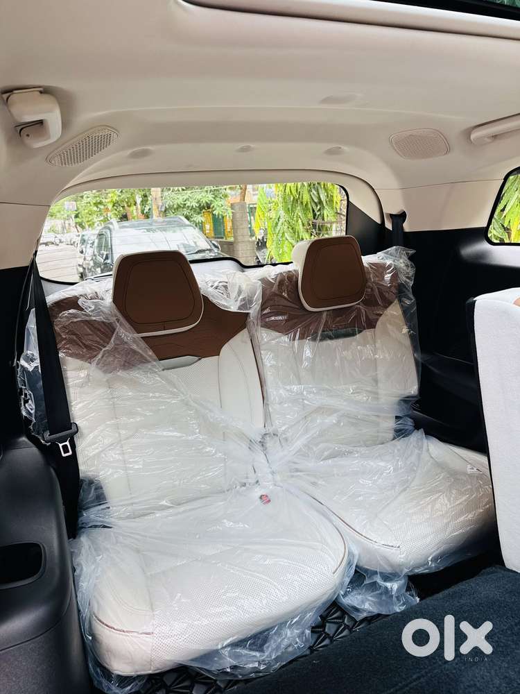 Mahindra Xuv 7xo Ax, 2026, Petrol