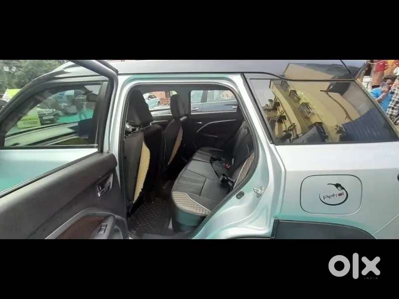Maruti Suzuki Vitara Brezza 1.5 Zxi Plus At, 2022, Petrol