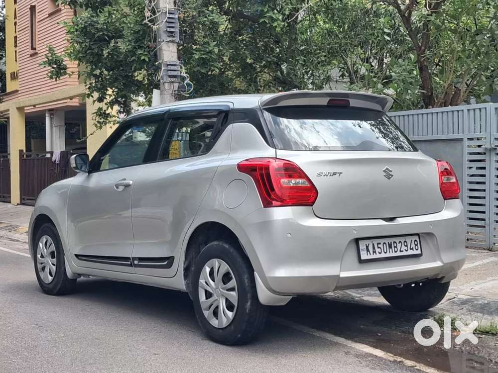 Maruti Suzuki Swift Vxi, 2022, Petrol