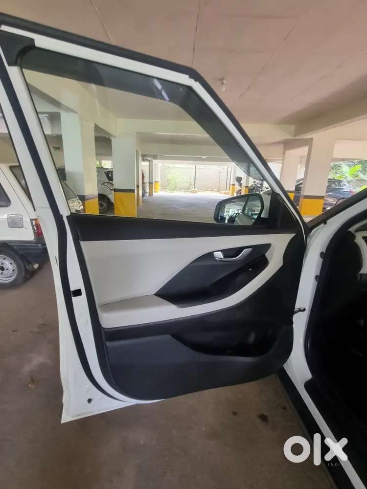 Hyundai Creta 2023 Petrol Well Maintained