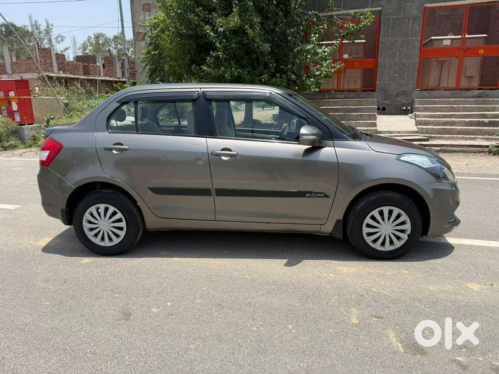 Maruti Suzuki Dzire 1.2 Vxi, 2016