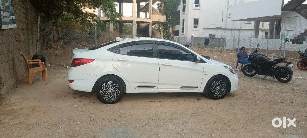 Hyundai Verna Diesel Manual 2011 Model