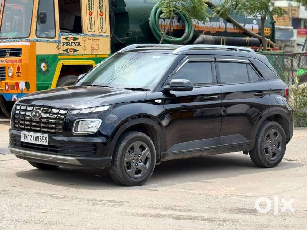 Hyundai Venue S Plus Mt 1.2 Kappa, 2023, Petrol