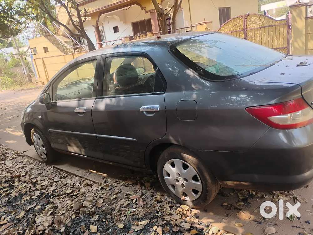 Honda City Zx 2005 Petrol Well Maintained