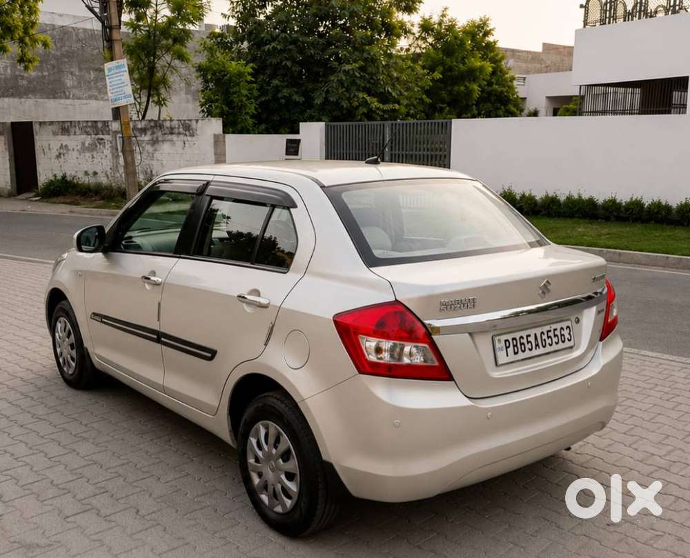 Maruti Suzuki Swift Dzire Vxi Optional, 2016, Petrol