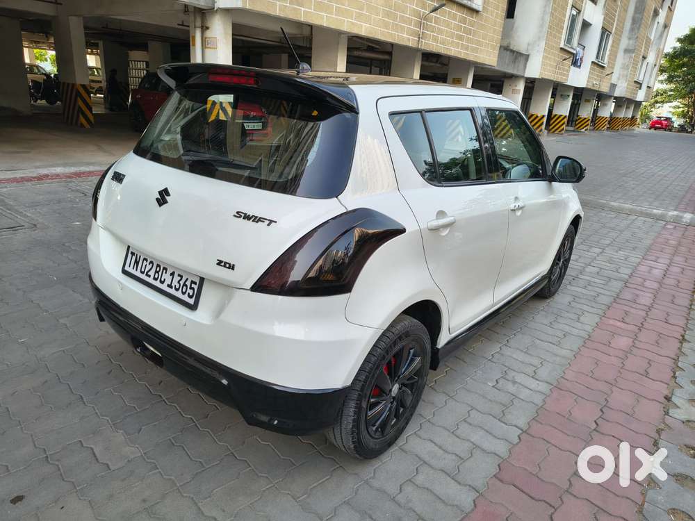 Maruti Suzuki Swift Zdi Plus, 2015, Diesel