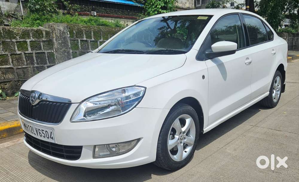 Skoda Rapid 1.5 Tdi At Ambition With Alloy Wheel, 2015, Diesel