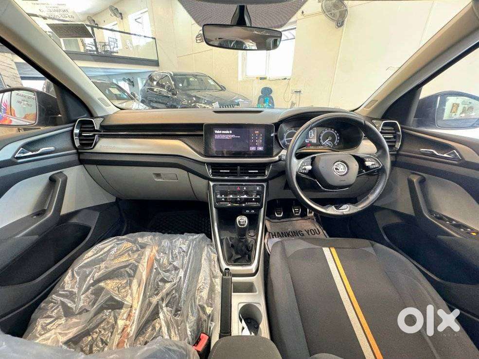 Skoda Kushaq 1.0 Tsi Ambition, 2025, Petrol