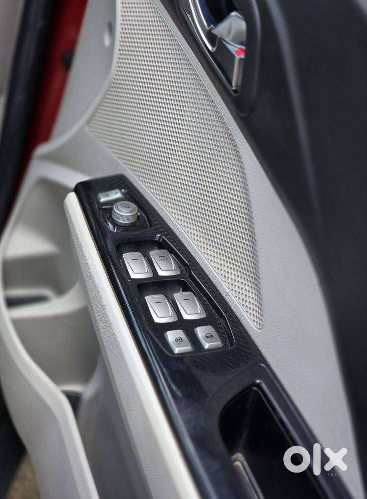 Mahindra Xuv300 W8 Option Diesel, 2021, Diesel