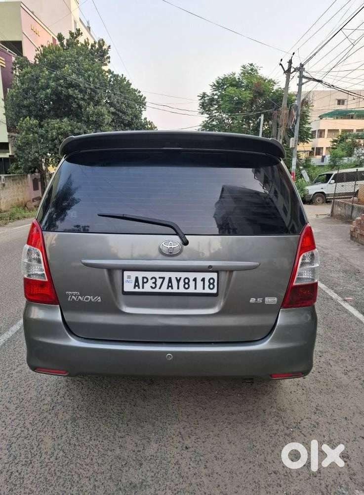 Toyota Innova 2.5 Gx 7 Seater Bs Iv, 2010, Diesel