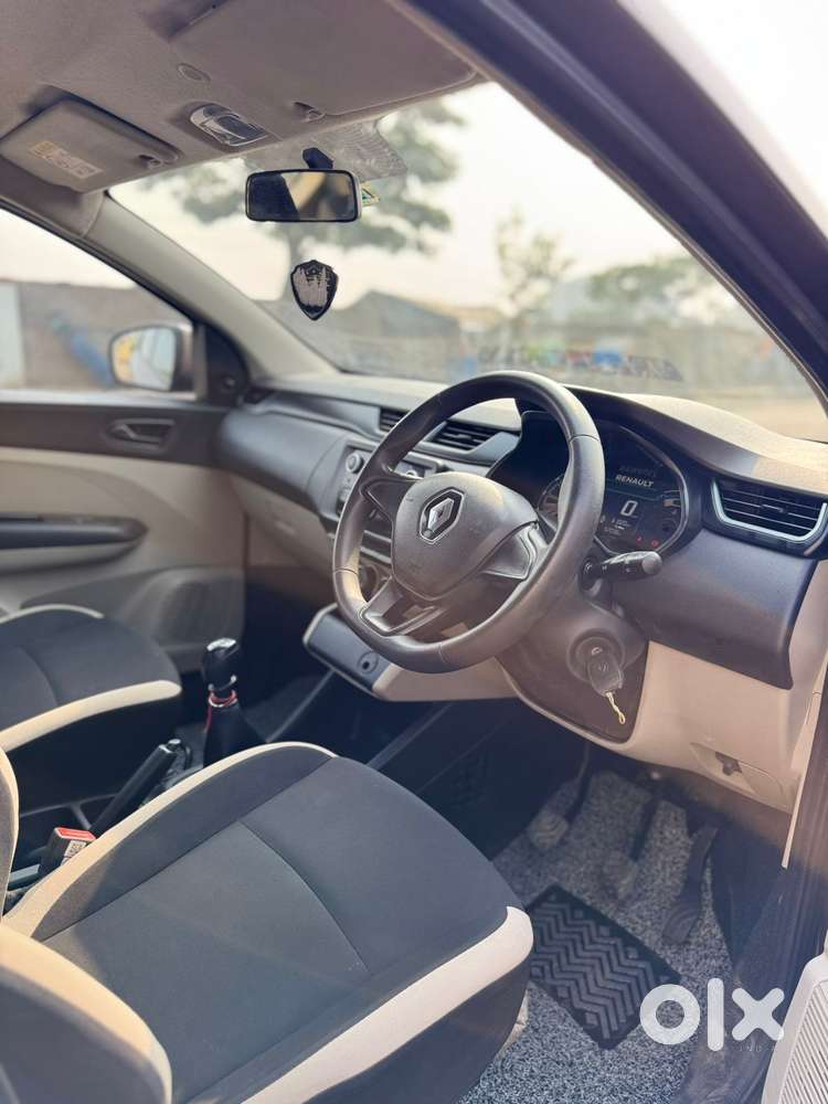 Renault Triber Rxl, 2022, Petrol