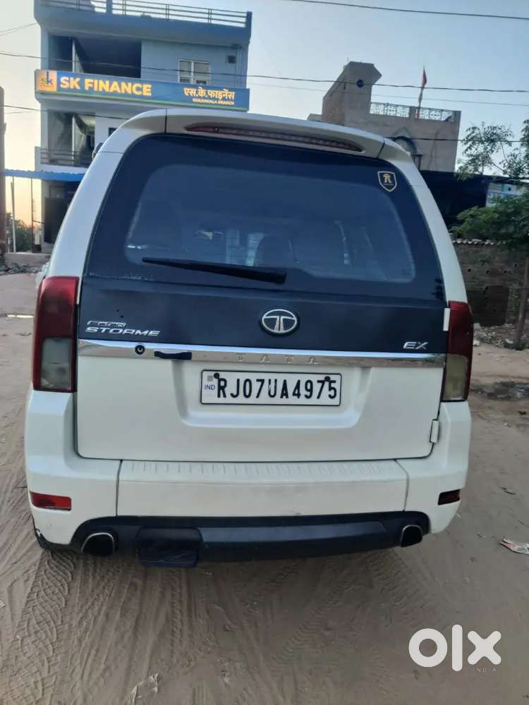 Tata Safari Storme 2013 Diesel Well Maintained