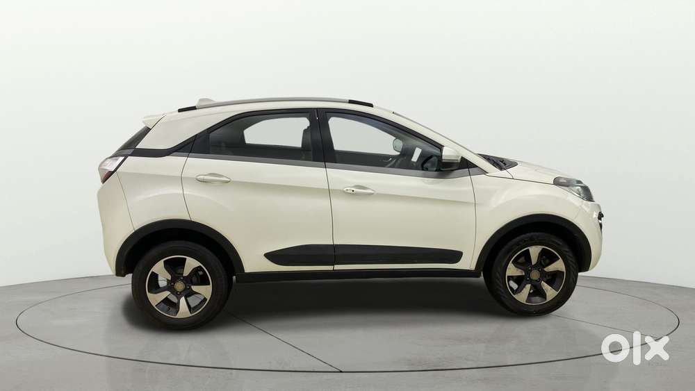 Tata Nexon 1.2 Revotron Xz Plus, 2017, Petrol