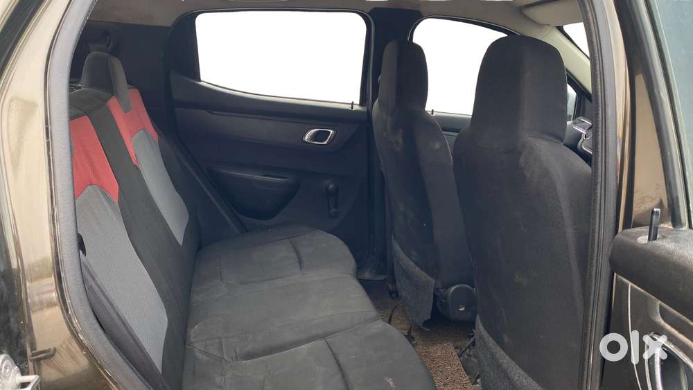 Renault Kwid 2015-2019 1.0 Rxt (o), 2018, Petrol