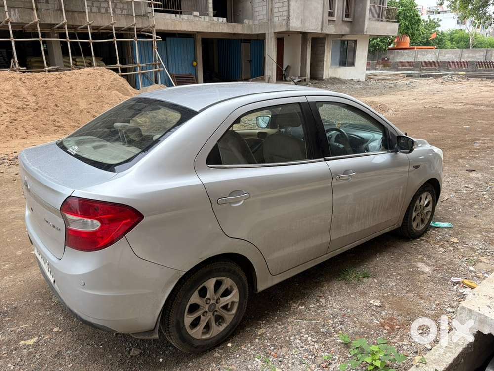 2016 Ford Aspire Titanium Blu