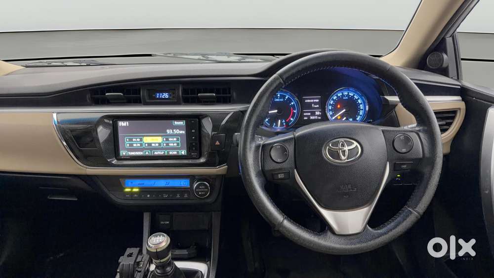 Toyota Corolla Altis 1.8 Gl, 2015, Petrol