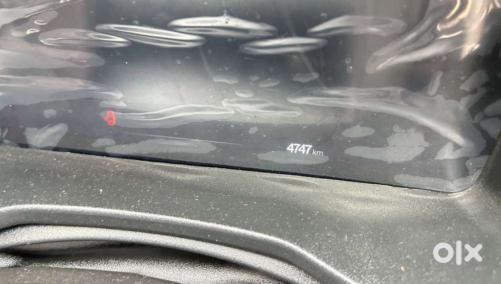 Mahindra Xuv 3xo Ax5 Pm Mt, 2025, Petrol