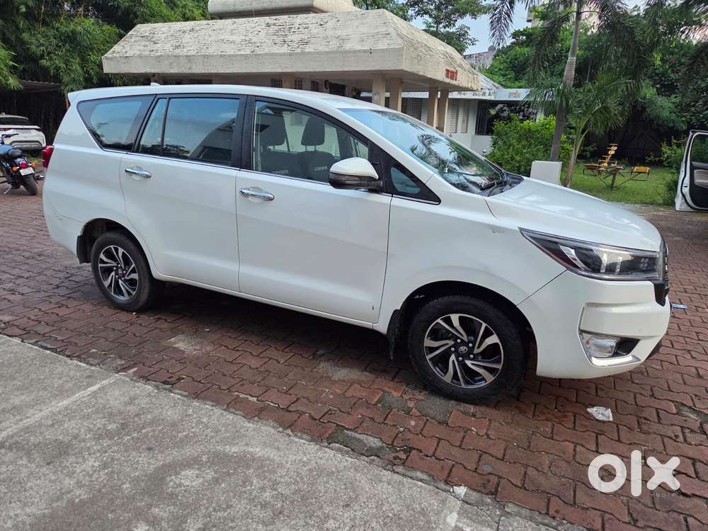 Toyota Innova Crysta 2.4 V, 2024, Diesel