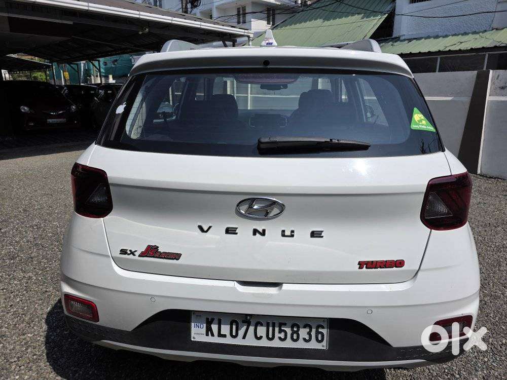 Hyundai Venue 1.0 Sx (o) Turbo Imt, 2021, Petrol
