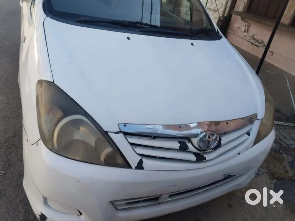 Toyota Innova 2007 Diesel 170000 Km Driven