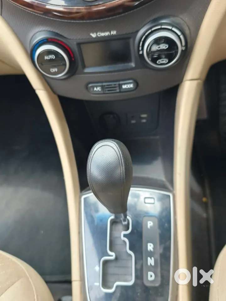 Hyundai Verna Fluidic 1.6 Vtvt Sx Automatic, 2015, Petrol