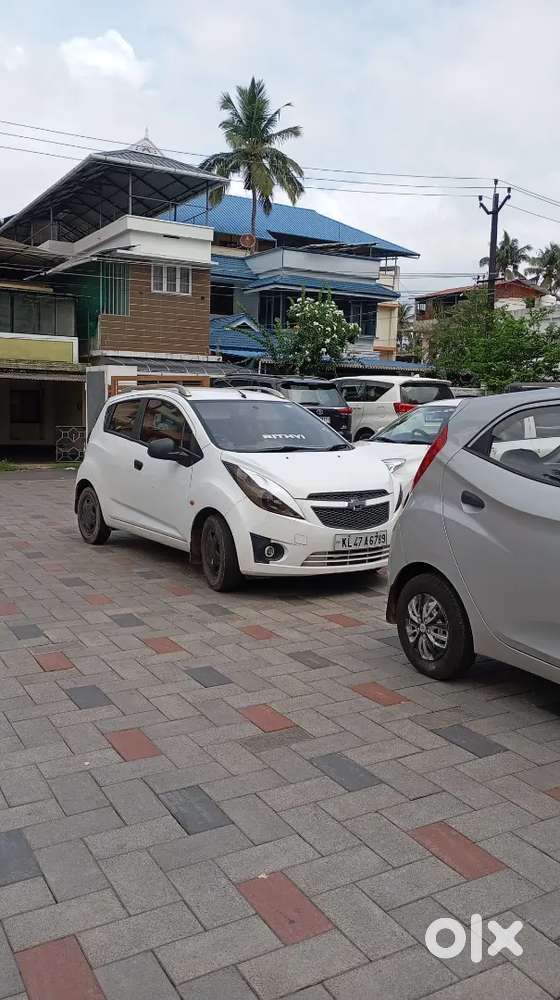 Chevrolet Beat Petrol 2010