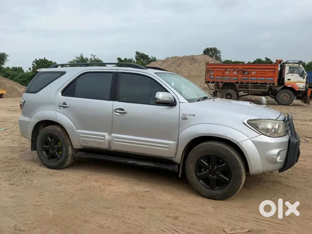 Toyota Fortuner  2009 Diesel 170000 Km Driven