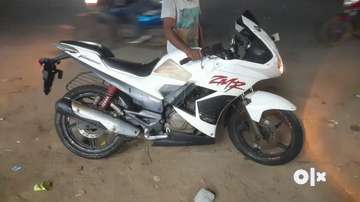 Karizma zmr deals spare parts olx