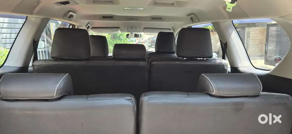 Toyota Innova Crysta 2025