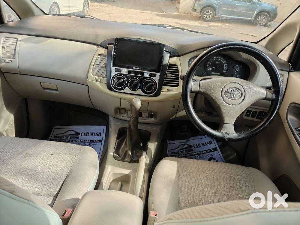 Toyota Innova 2004-2011 2.0 G (petrol) 8 Seater Bs Iv, 2009, Petrol