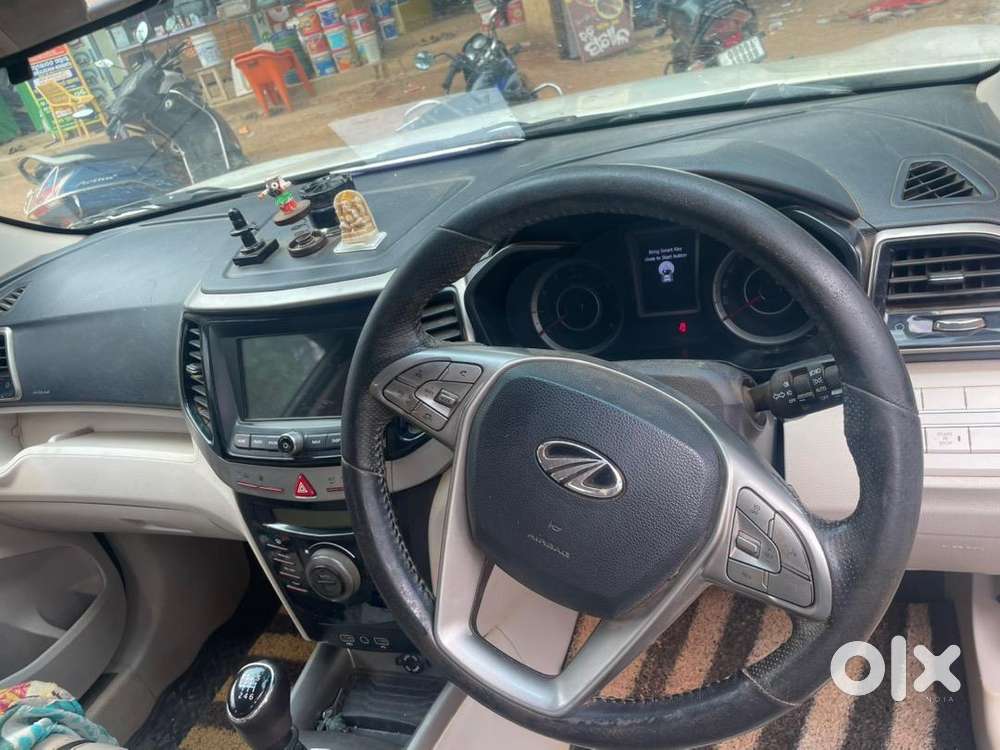 Mahindra Xuv300 2021 Petrol Well Maintained