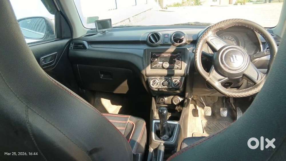 Maruti Suzuki Swift 1.2 Lxi (o), 2021, Petrol