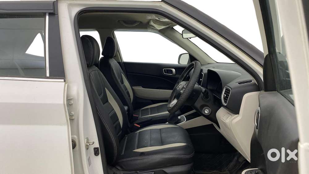 Hyundai Venue 1.2 S (o), 2023, Petrol