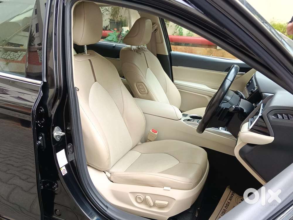 Toyota Camry 2.5 Hybrid, 2019, Petrol