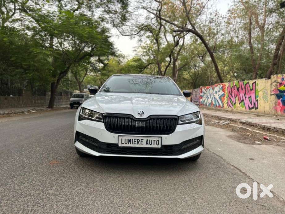 Skoda Superb 2.0 Sportline Tsi At, 2023, Petrol
