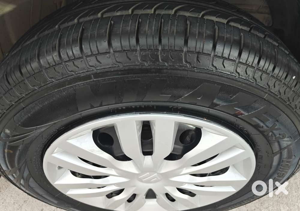 Maruti Suzuki Dzire 1.2 Vxi, 2022, Petrol