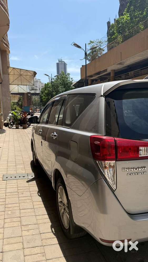 Toyota Innova Crysta 2.8 Z 1st Owner Diesel Good Condition