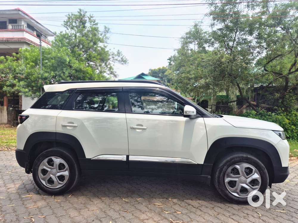 Maruti Suzuki Brezza 1.5 Vxi Smart Hybrid, 2024, Petrol
