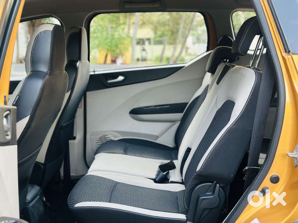 Renault Triber Rxz, 2019, Petrol