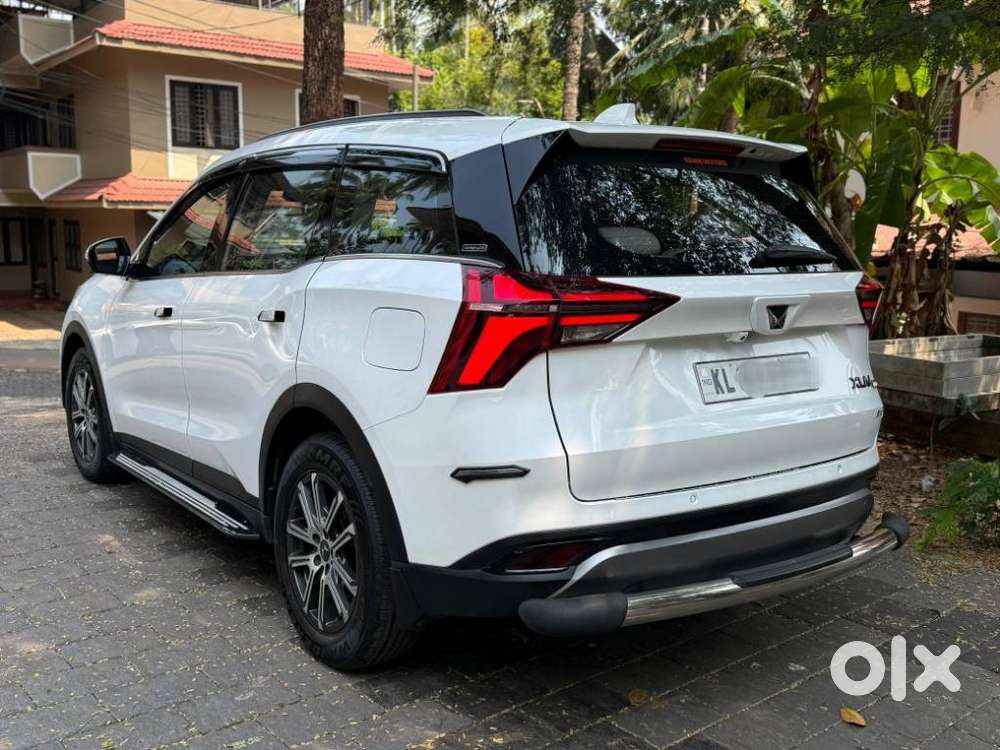 Mahindra Xuv700 2.2 Ax 7 Diesel Mt Luxury Pack Str, 2022, Diesel