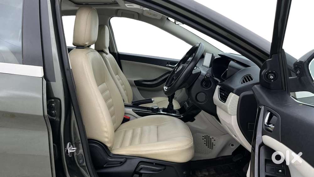 Tata Nexon Xz Plus Luxs, 2023, Petrol