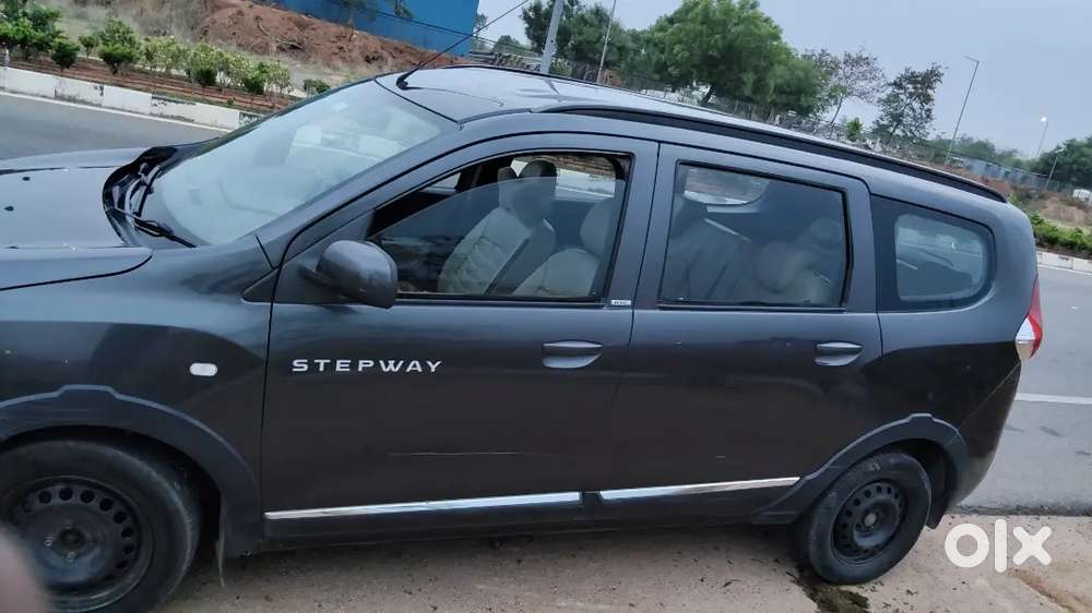 Renault Lodgy 2017 Diesel 165000 Km Driven Good Condition