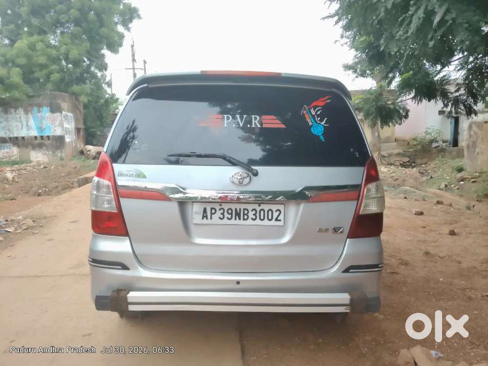 Toyota Innova Vx 8 2013