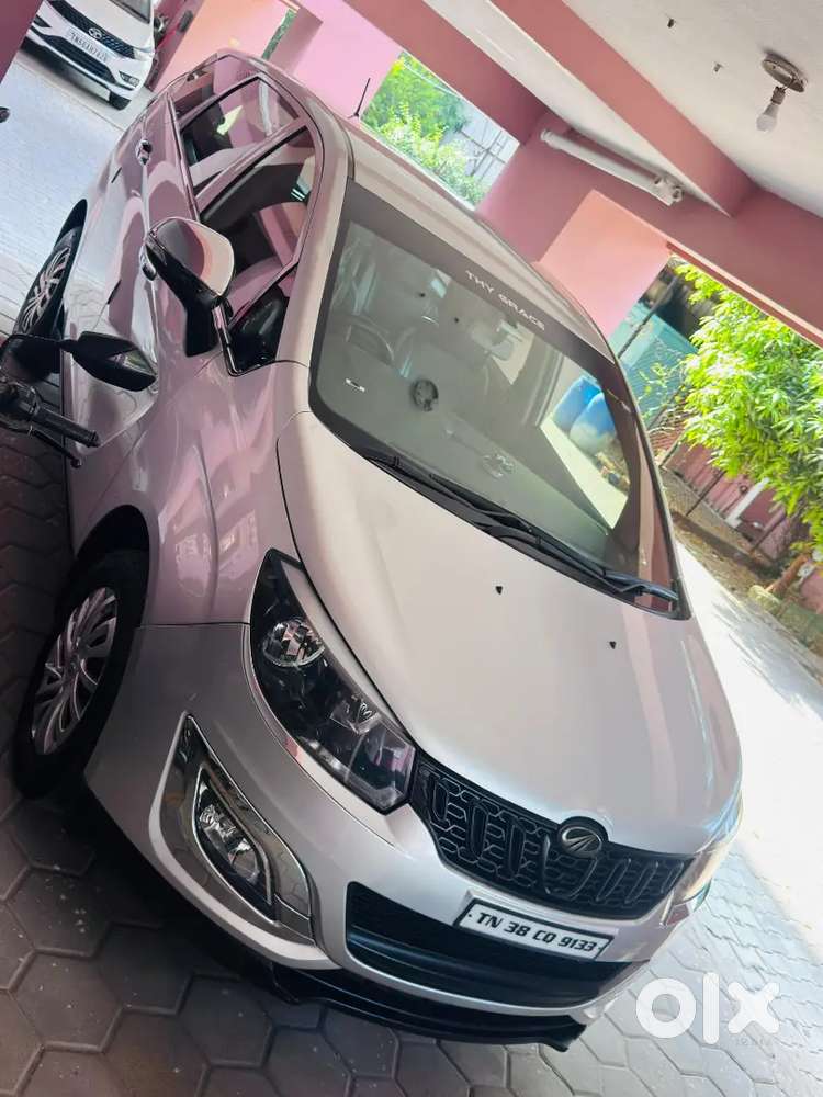 Mahindra Marazzo