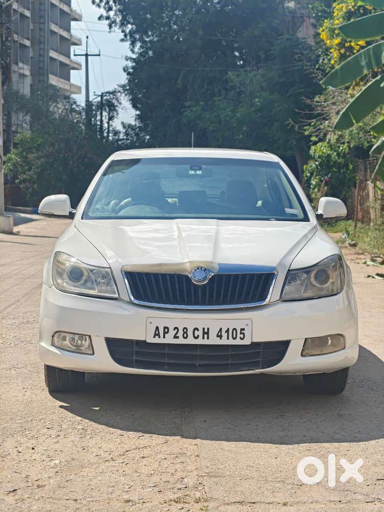 Skoda Laura Elegance 1.9 Tdi Mt, 2012, Diesel