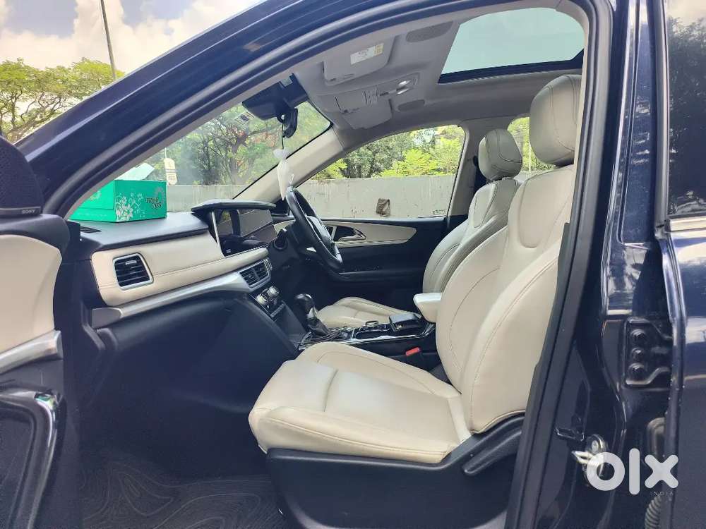 Mahindra Xuv700 Ax7l