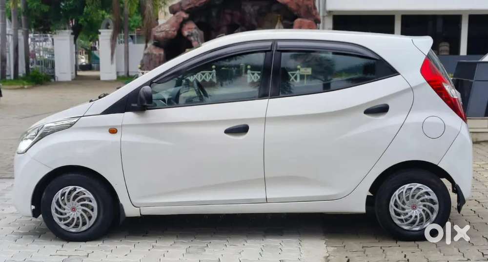 2016 Eon Era+ Petrol Manual