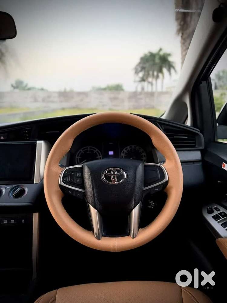 Toyota Innova Crysta [2020-ongoing] 2.4 Gx At 8 Str, 2022, Diesel