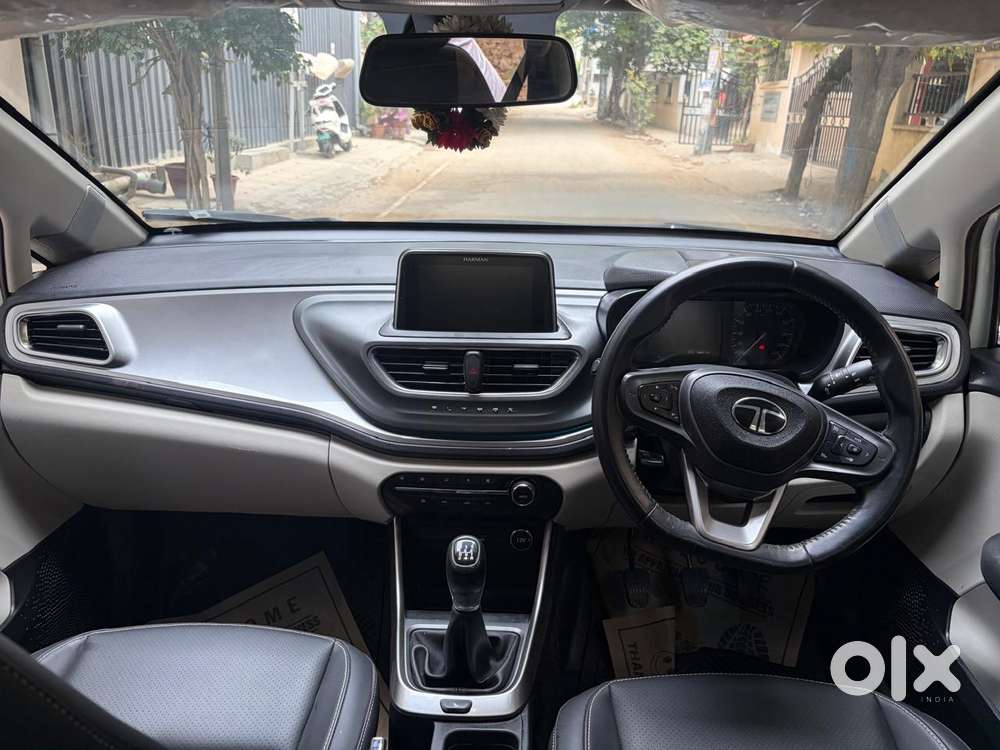 Tata Altroz 1.2 Xz Plus Petrol, 2023, Petrol